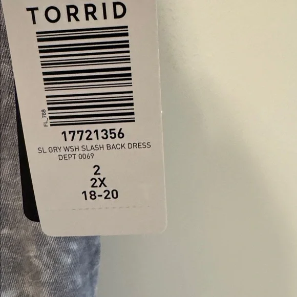 NWT Torrid Women slash T shirt Dress - Picture 4 of 5